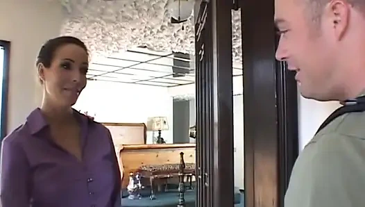 Sexy milf hairy pussy fucking...cum in mouth