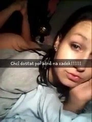 Nikola markova rika çeka mostrando culito