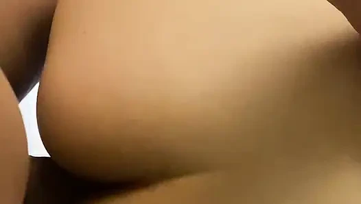 Güzel bir göt ve lezzetli bir amcık