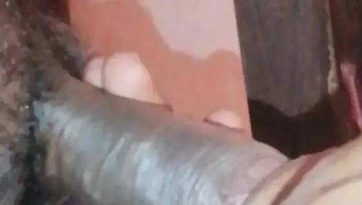 Hizmetçimin ilginç emme alışkanlıkları var