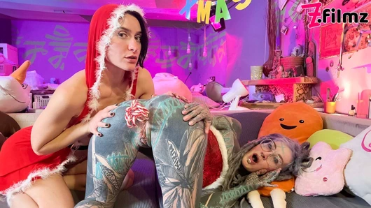 Anuskatzz, Miss Flora ve Lily Lu ile mutlu noeller