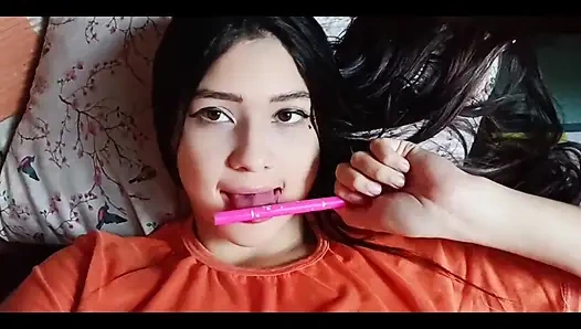 Oh komşu içeride bitiriyor lütfen kocam aldatan komşusna binerken zevkle komşusunu çığlık attığını fark etmiyor