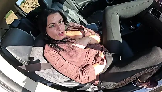 Yoğun araba oyunu - sıkı tayt mastürbasyonu, sakso ve dağınık yüze boşalma 305