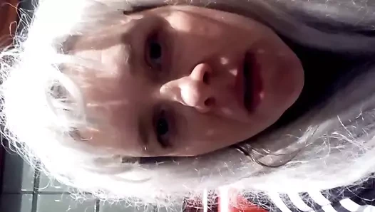 seksi çekici sarışın