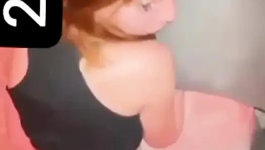 Derin pembe amcık deliği sıska genç