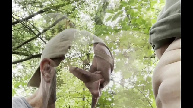 Развлечение с писсингом на улице, сосание члена и сперма!