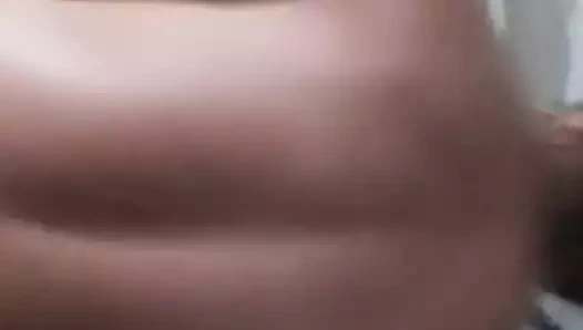 mahallemden bir fahişe