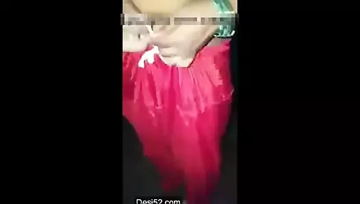 Desi yenge giyen pijama sonra seks