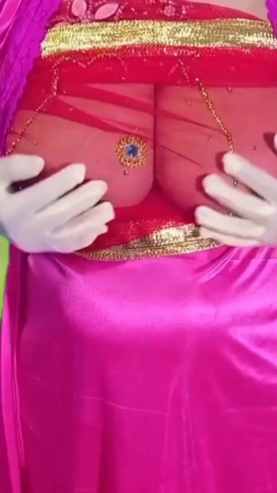 Kocanı aldatıyor ve sonra bir adamla sikişiyor çok eğlenceli | Klip 1