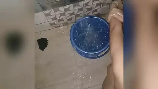 Suni yenge ko nhate time choda farsh pr lita kr acı tam seks sert seks