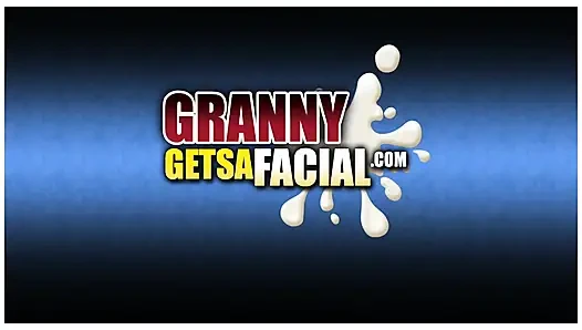 За дверью раздевалки