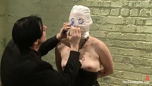 Sophie Monroe namı diğer Dolly Meats 1. gün canlı gömüldü, aşağılandı ve işkence edildi