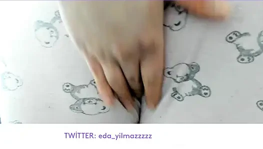 MASTURBATE WITH PAJAMAS- RUBBING PUSSY WITH PAJAMAS- CAMELTOE