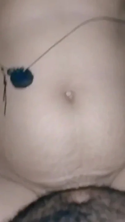 Hintli kız konuşurken sert sikiliyor | Klip 1