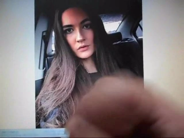 Aliya adında bir kız, 25 yaşında. Urallardan, Rusya. 3