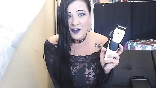 Haftalık aşağılayıcı sakso tıraşı