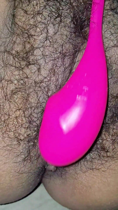 Kıllı amcıklı ateşli Hintli kız kardeş dildo sokuyor | Klip 2