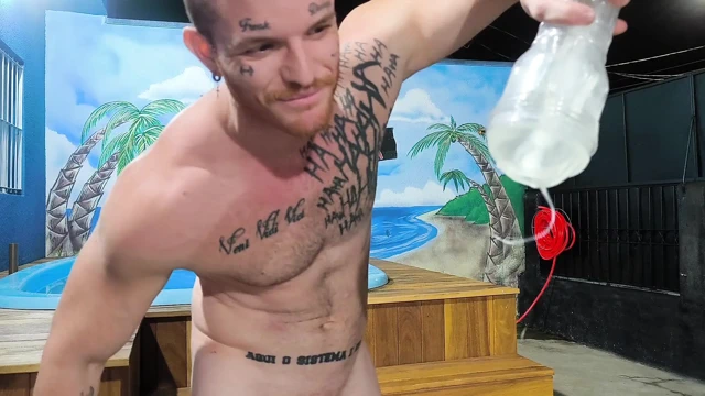 Sonunda Carmona ve üvey babası birbirlerinin yarağını aldı