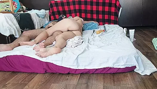 Amateur wife gives me a handjob until I cum. Sexy mom makes breakfast, hairy pussy, big tits