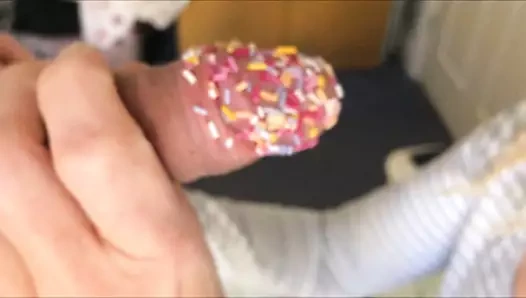 Kitty var bazı şeker horoz ve ona kedi gets kremalı