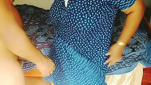 Karımın amcık aralığı yalıyor