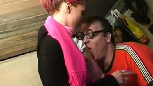 Hollandalı genç vahşi sikme egzersiz için deneyim derin aşk