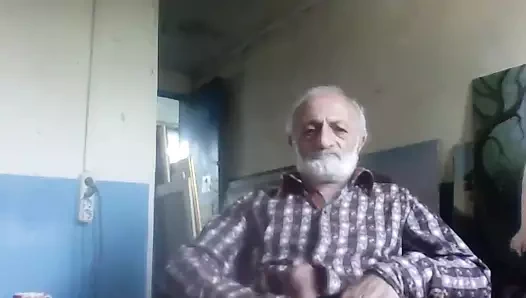 Ermeni yaşlı adam 2