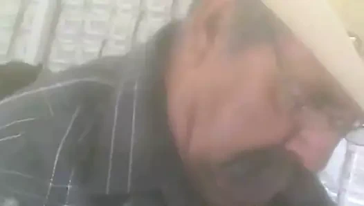 Latince yaşlı adam 6