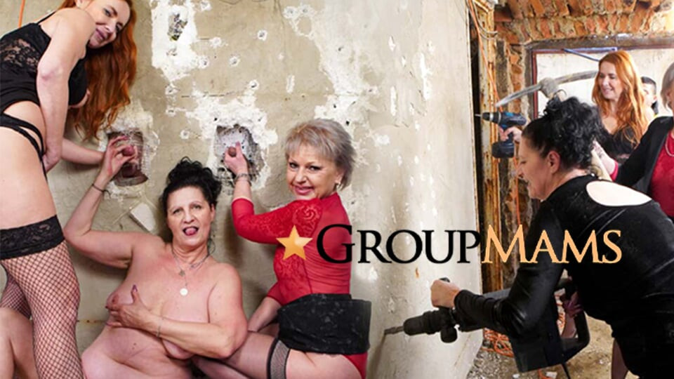 Nineler sadece yeri sikmek ve grup yaraklarla zafer deliklerini açmak istiyor