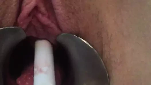 Karımın çiş deliği ile oynamak