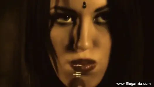 Eleganxia - Bollywood çıplakları