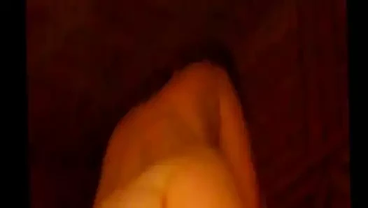 Arsch in Sauna zeigen!