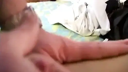 Amatör üvey anne iki sert yarakla hedef alınıyor