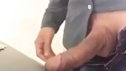 Büyük çok fazla boşalıyor