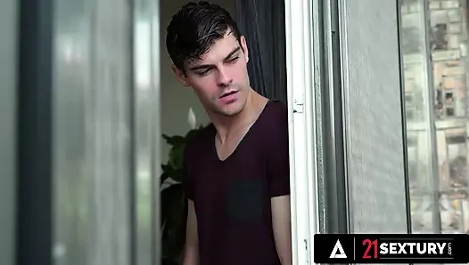 21 sextury - sarışın jayla de angelis komşusünü azdırıyor ve sonra anal seks yapıyor
