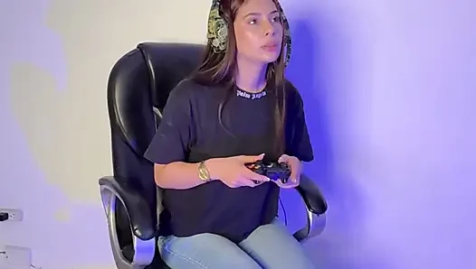 I Wet My Jeans While Playing with My Friends