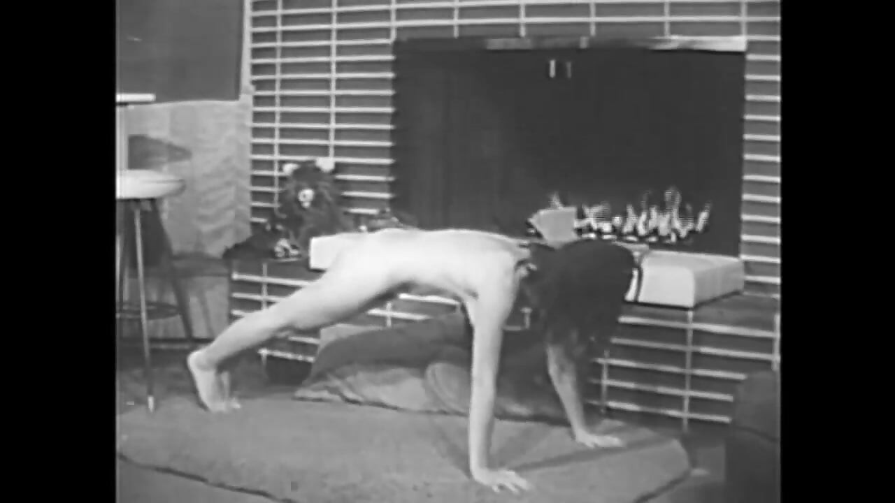 Sevimli nostaljik çıplak striptiz
