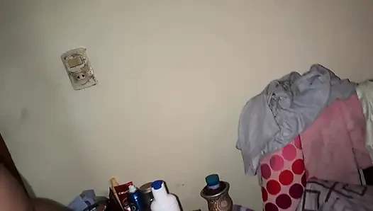 THE BOLIVIAN BIG ASS LADY CHARGES ME RENT WITH SEX