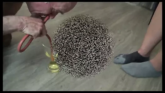 Evdeki yardımcının sidiği ile burnunuzu yıkayın