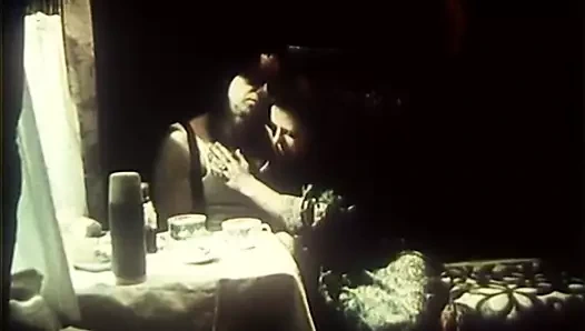 SV. Spalnyy vagon (1989) 005 Svetlana Kryuchkova