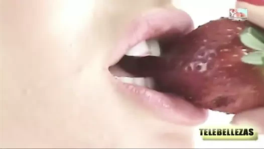 yatakta luciana salazar