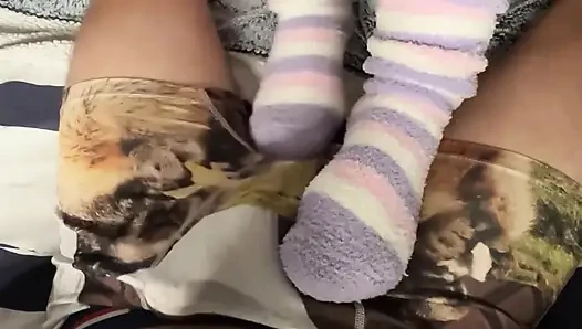 Long Fuzzy Socks & Black Fuzzy Gloves, a Gentle Session