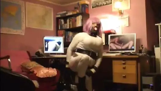 Roxina beyaz sürtük x