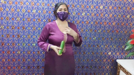 Pakistan amatör milf salatalık ile mastürbasyon