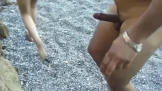 Türk kıyısında ilişki