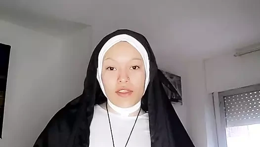 Rahibe sor rita verir bir oral seks üzerinde xhamster