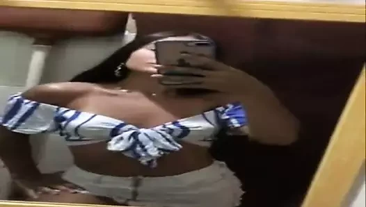 menina veneno surtada