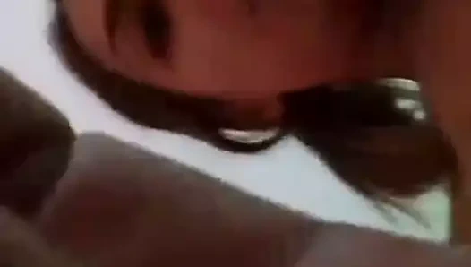 TRAVESTI SOCANDO DE LADINHO