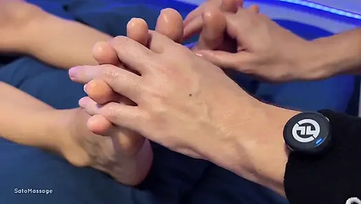 Yavaş masajdan samimi bir ayak finişine