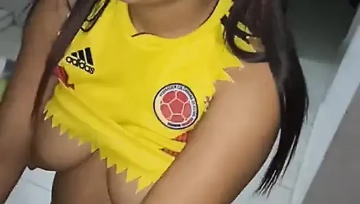 Evimde kız arkadaşımla seks